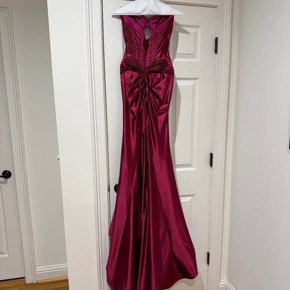 Prom Dress - Picture 2 of 7